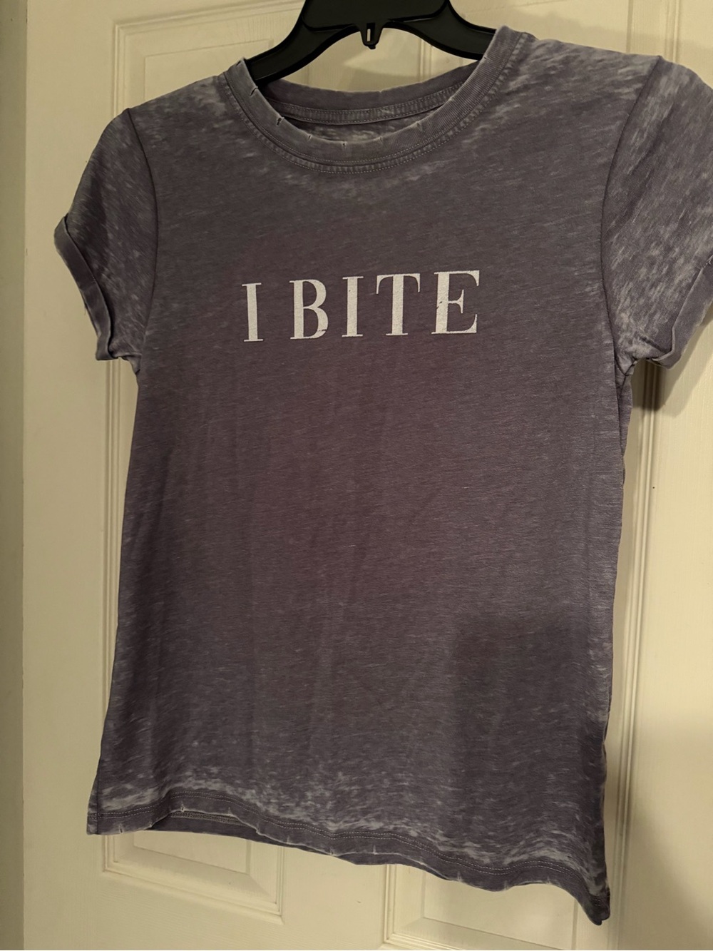 Women’s Gray Graphic Tee - "I BITE"